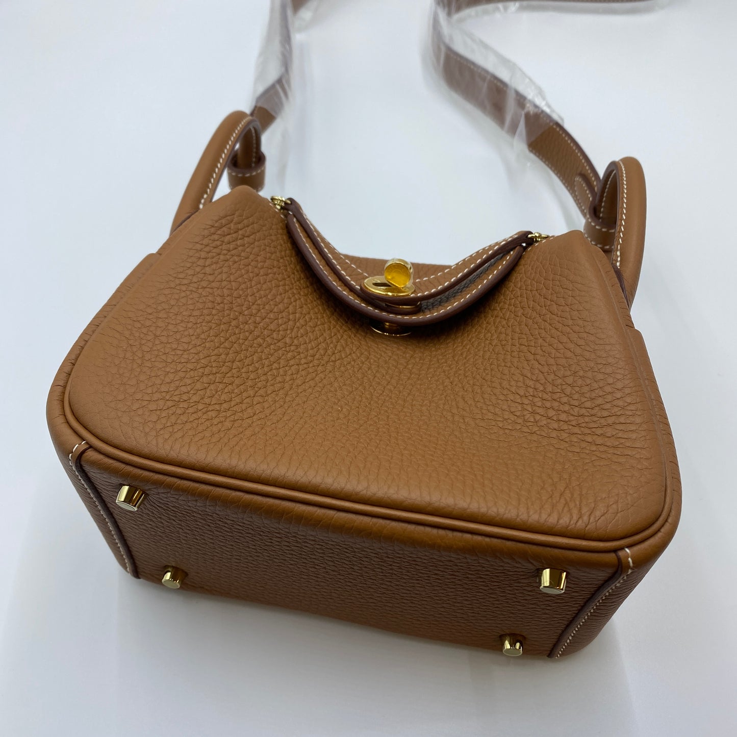 Hermes Mini Lindy Gold GHW H079086CC