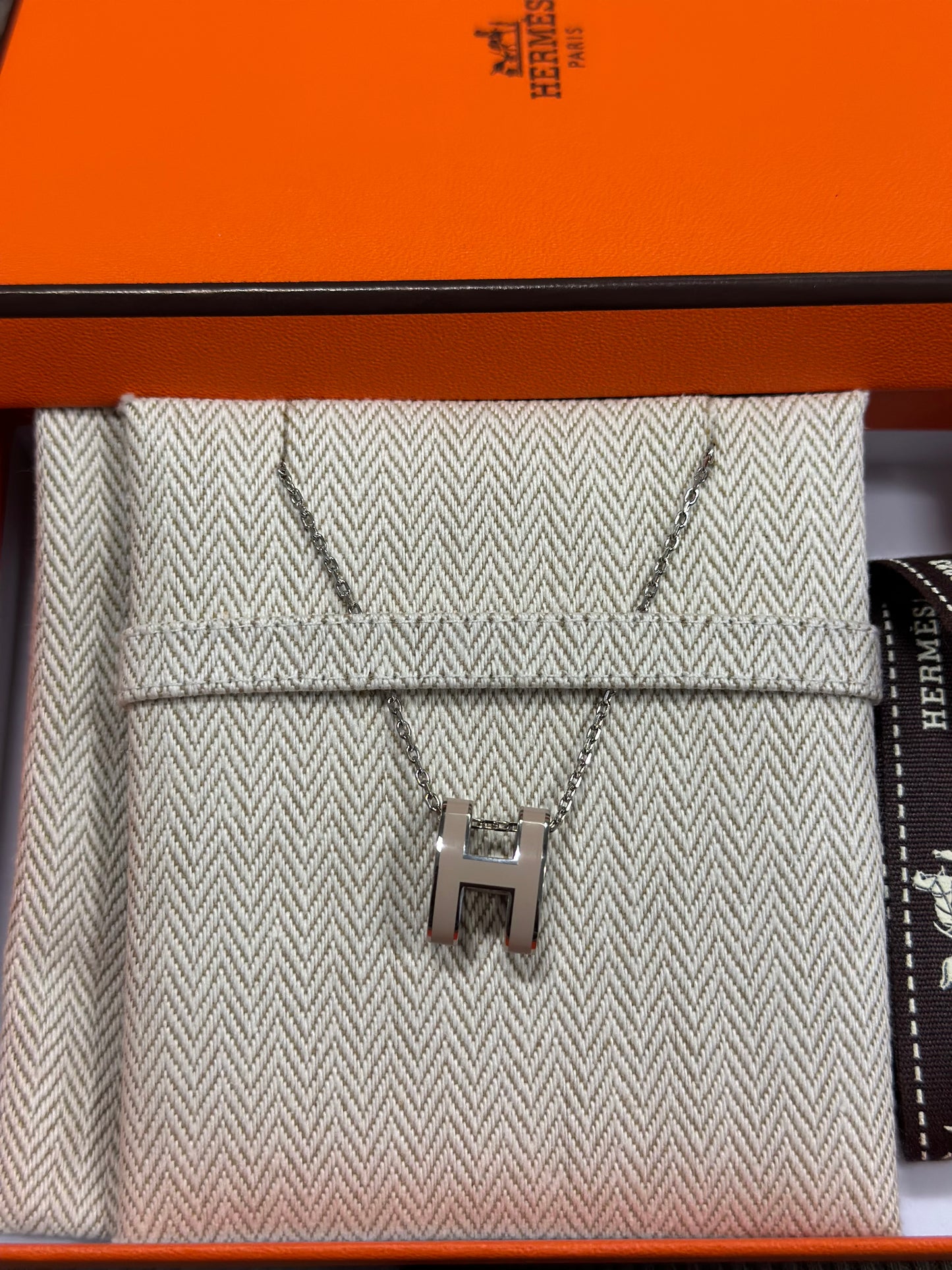 Hermes - ACC - Pop H Necklace Standard Size - Maronglace Silver - H147991FP 55 - £385.00
