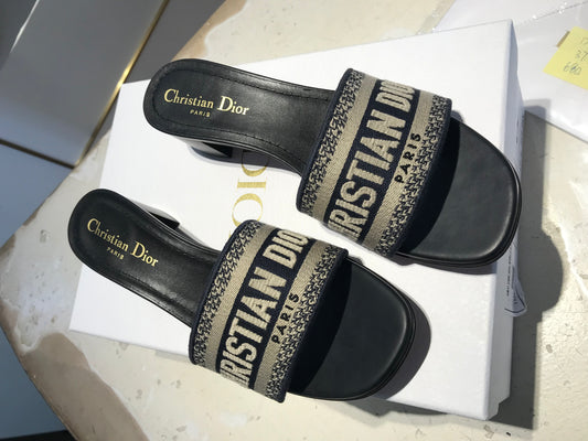 Dior shoes 37.5 size