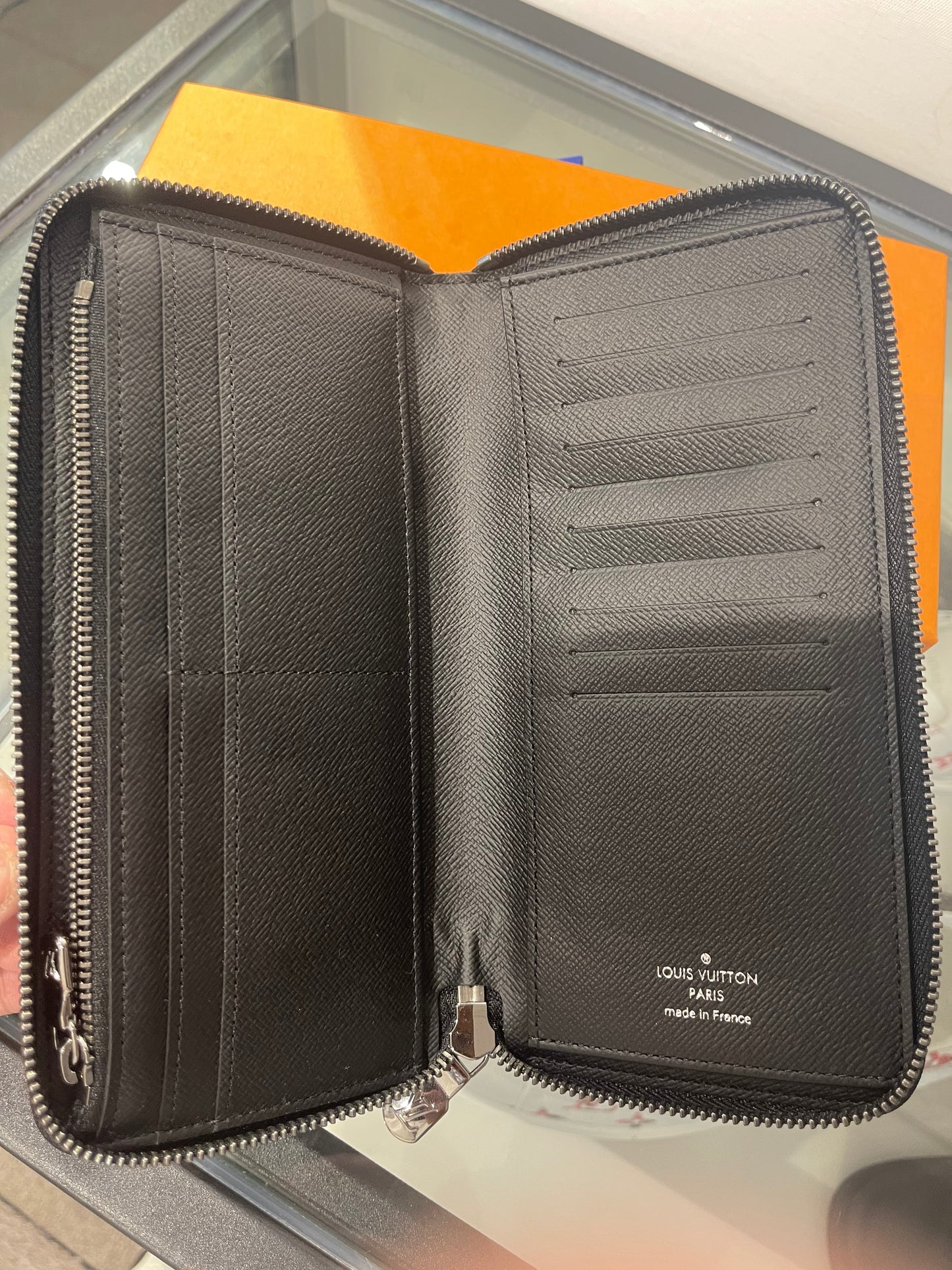 Louis Vuitton - Zippy Wallet Vertical - M62295
