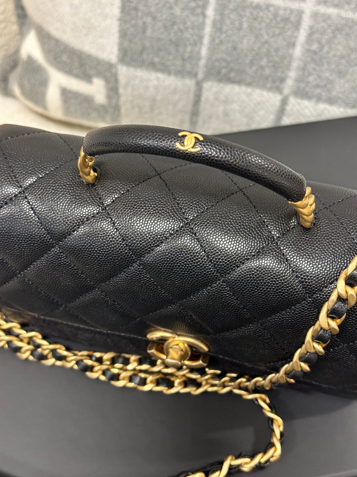 23Chanel - Handbag - Seasonal Top Handle With CC Logo on Handle - Caviar  - Black Gold  - AS4008 - £4,920.00