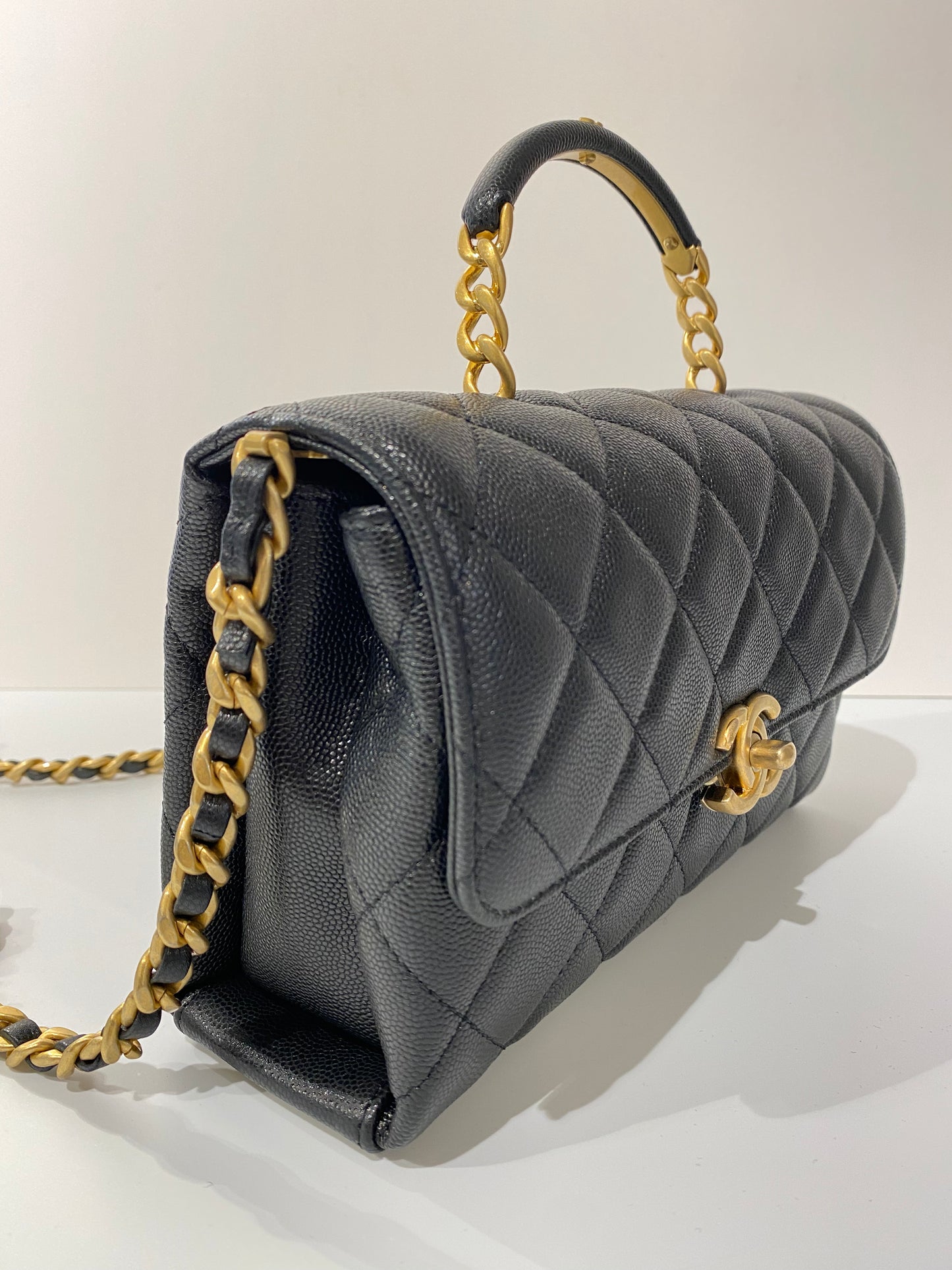 23Chanel - Handbag - Seasonal Top Handle With CC Logo on Handle - Caviar  - Black Gold  - AS4008 - £4,920.00