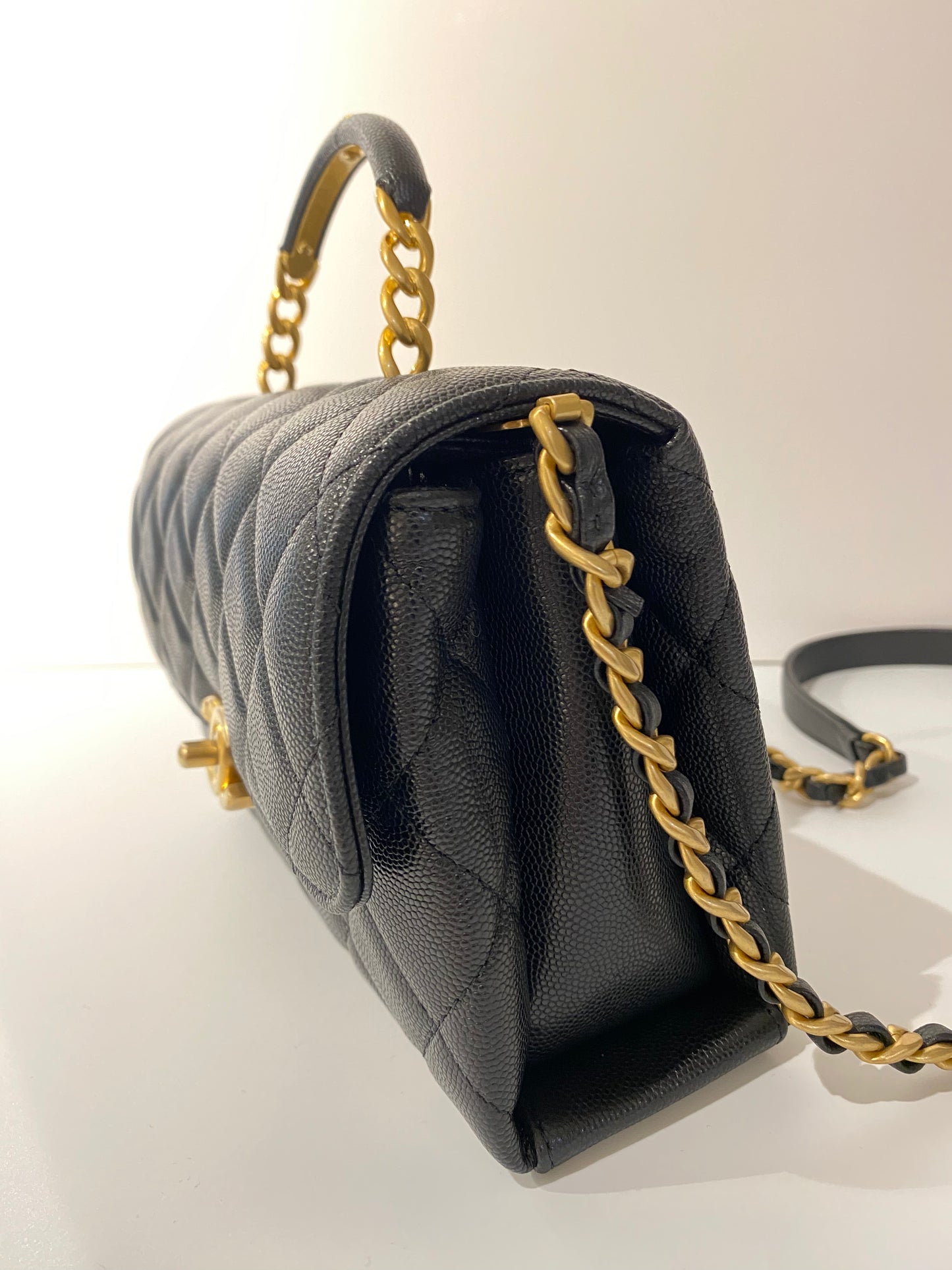 23Chanel - Handbag - Seasonal Top Handle With CC Logo on Handle - Caviar  - Black Gold  - AS4008 - £4,920.00